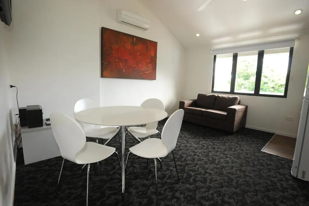 ***  Shoredrive Motel Townsville Australia